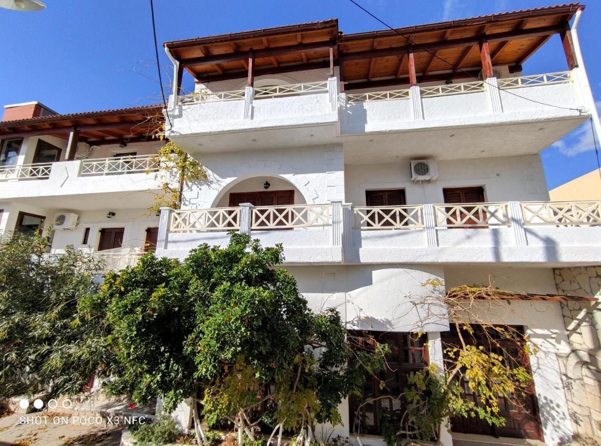 Keramos Hotel Zarósz Kültér fotó