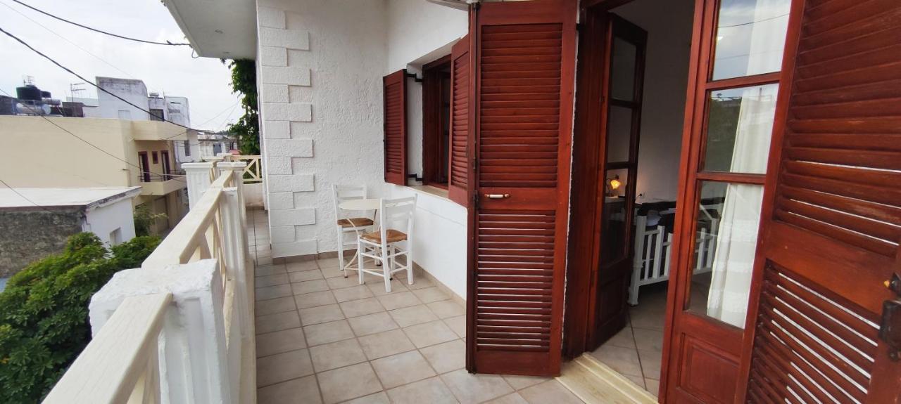 Keramos Hotel Zarósz Kültér fotó